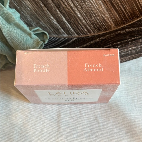 Laura Geller Baked Highlighter Duo • French Poodle & French Almond• Radiant Glow - Picture 2 of 3